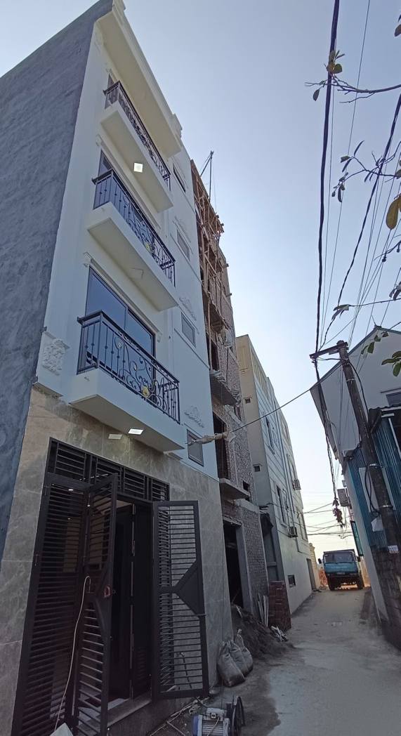 Nhà độc lập tại Chúc Sơn 144m² giá 4,x tỷ - Ô tô đỗ cửa, tiện ích đầy đủ!