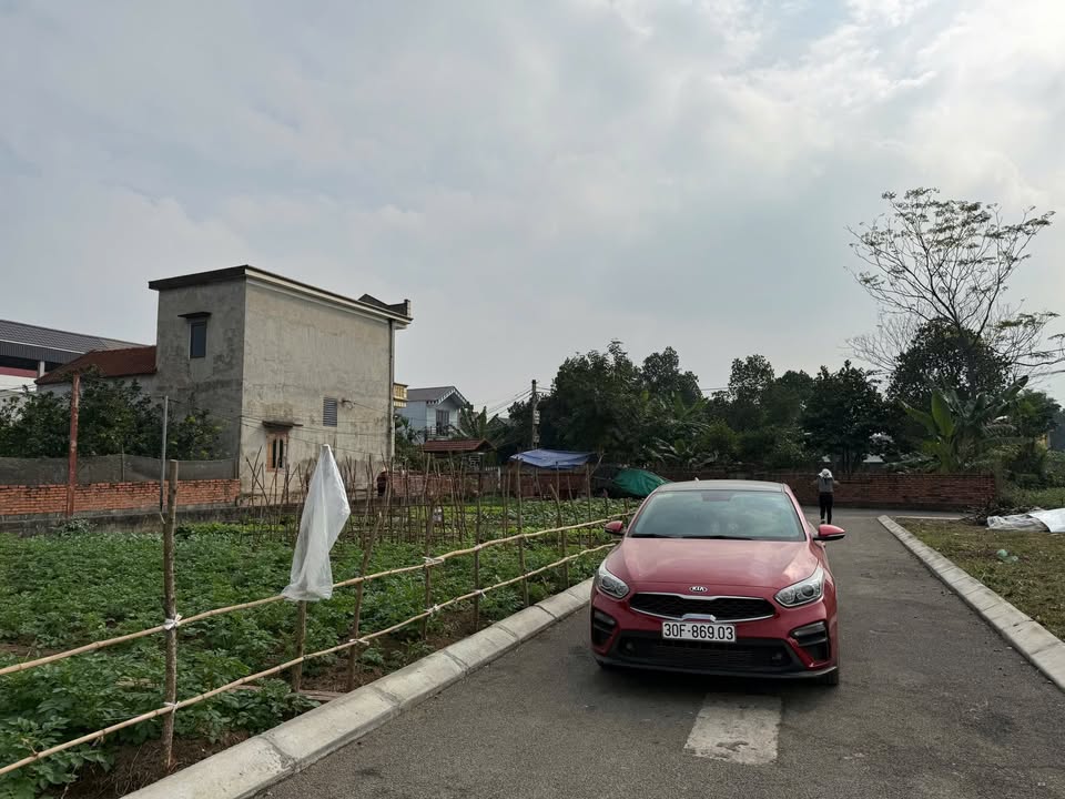 Đất thổ cư 100m² thôn 5 Phú Cát giá 3,xx tỷ - Sổ hồng chính chủ, đường ô tô tránh