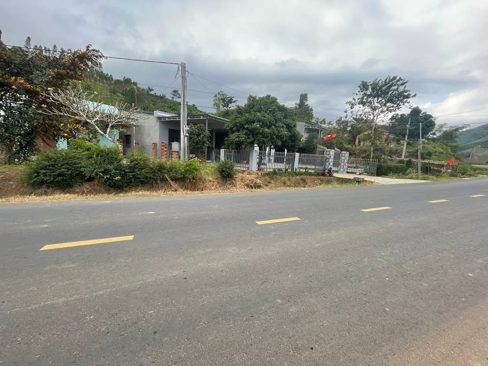 Đất thổ cư Tỉnh Lộ 12, Xã Hòa Lễ 1496m² - Khu dân cư đông đúc, giá thỏa thuận!