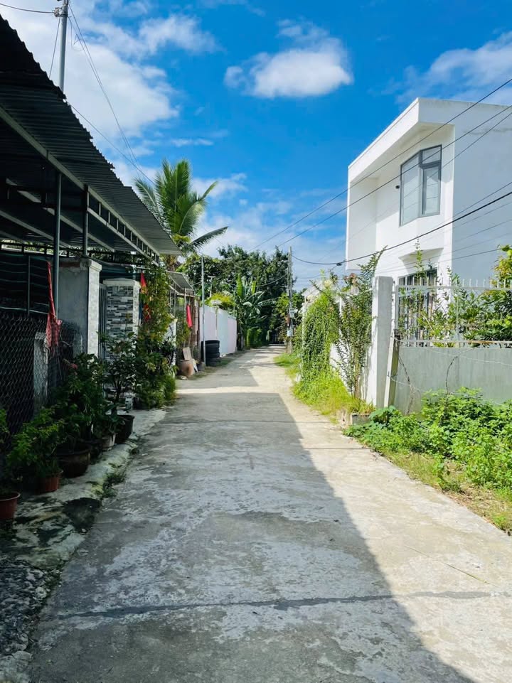 Nhà Diên An, Huyện Diên Khánh 183m² giá 2.05 tỷ - Sẵn sàng cho gia đình vào ở!