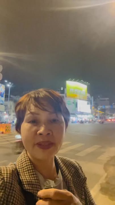 FrontHouse mặt tiền Dương Quảng Hàm 86.9m² giá 25.9 tỷ - Vị trí vàng đắc địa!