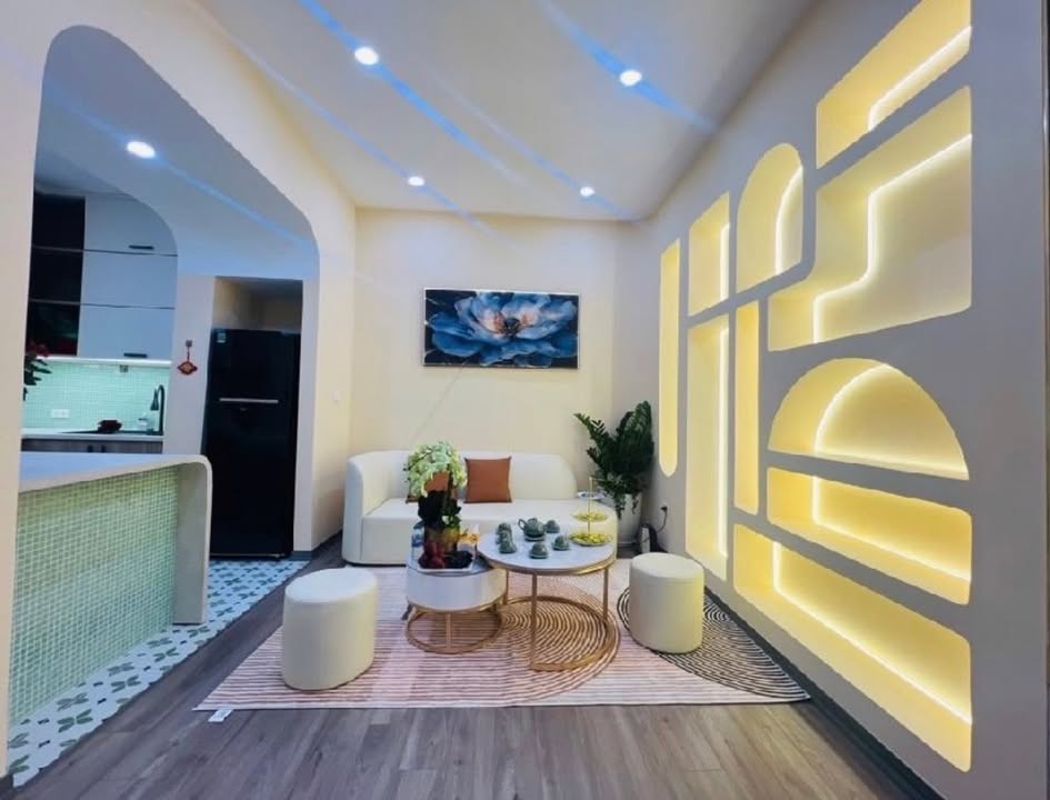 Nhà phố Phan Phù Tiên, Đống Đa 50m² giá 12.286 tỷ - Sân cổng riêng, nội thất sang trọng!