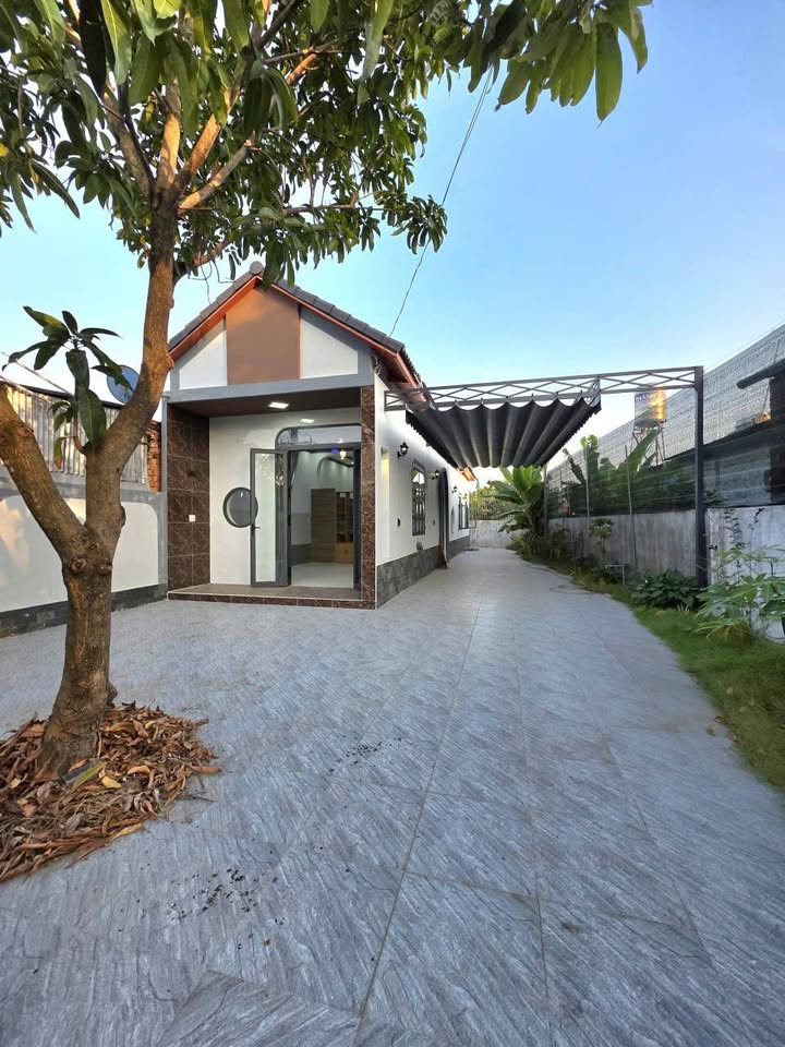 Nhà Sân Vườn Nguyễn Văn Linh 96m² giá 1.43 tỷ - Bán gấp trước Tết!