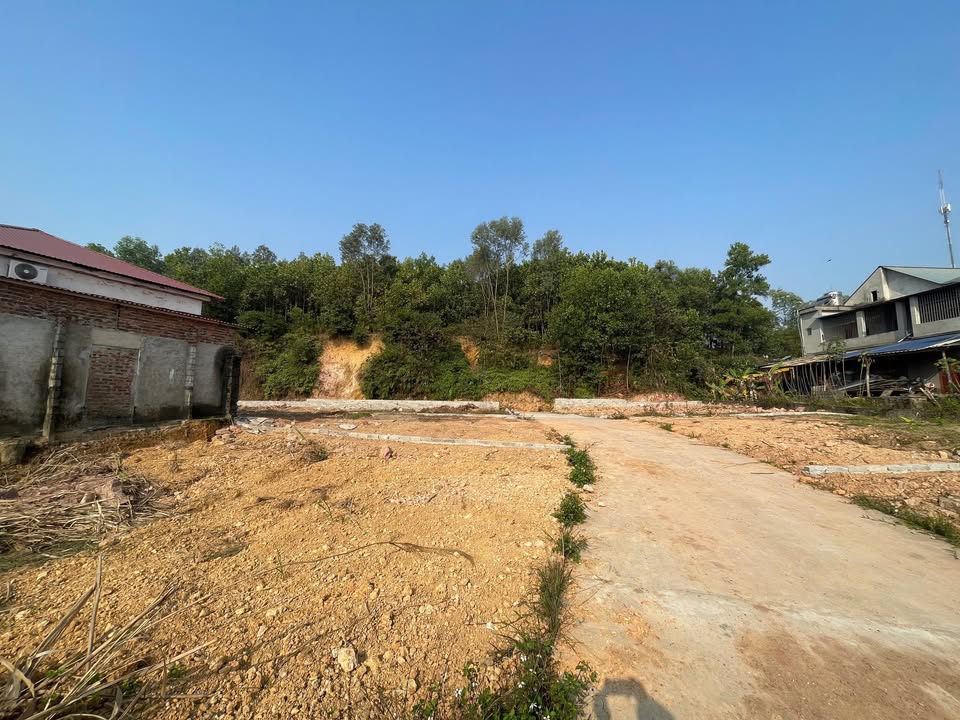 Bán đất Khu Công Nghệ Thông Tin Phổ Yên 150m² giá 2.8 tỷ - Vị trí đẹp, thuận tiện đầu tư!