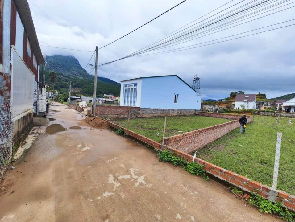 Đất nền mặt tiền bê tông Hiệp An 260m² giá 1.83 tỷ - Cơ hội đầu tư tuyệt vời!