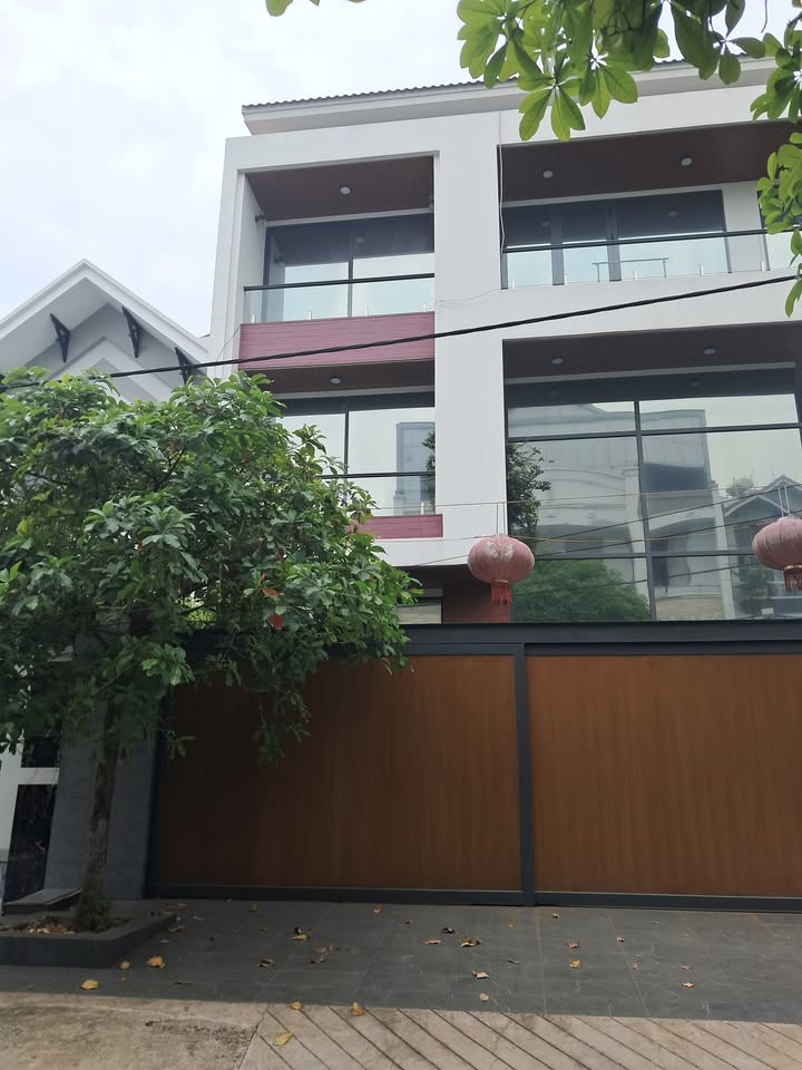 Nhà cho thuê KDC Vĩnh Lộc, 114m² giá 22 triệu - Thiết kế hiện đại, ô tô vào tận nhà!