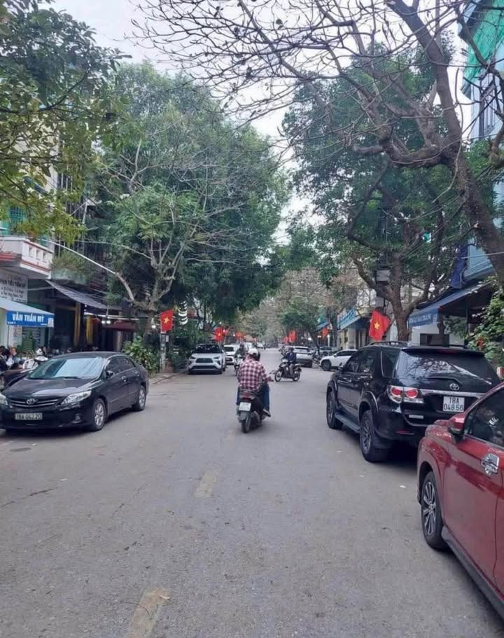 Bán nhà mặt phố Máy Tơ, Nam Định 111.1m² giá 8 tỷ - Cơ hội kinh doanh lý tưởng!