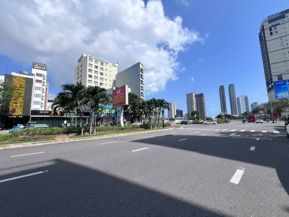 FrontHouse Phạm Văn Đồng Sơn Trà 125m² giá 31 tỷ - Mặt tiền kinh doanh đắc địa!