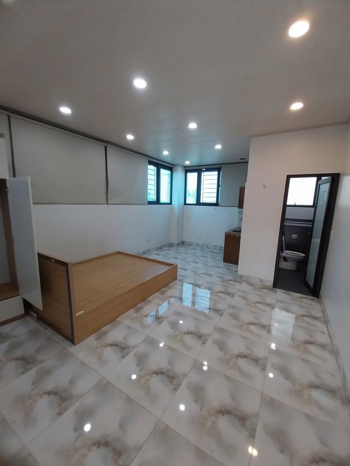 Phòng cho thuê tại ngõ 83 Tân Triều, 30m² giá 3.9 triệu - Sẵn sàng ở ngay!