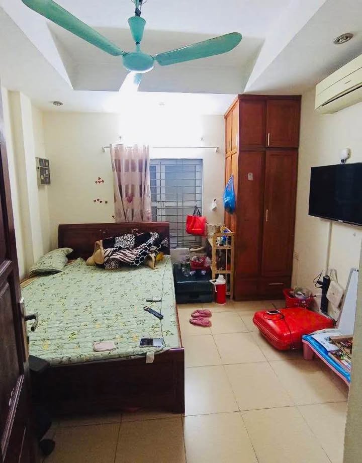 Nhà đẹp Trần Cung 22m² giá 2.75 tỷ - Gọn gàng, vuông vắn, sẵn sàng ở!