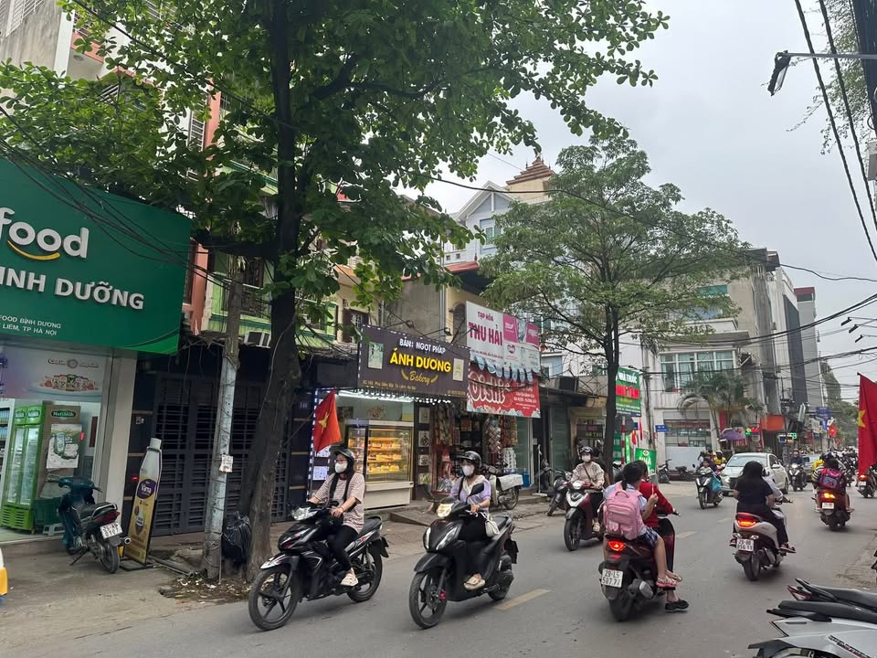 Nhà mặt phố Phú Diễn, Nam Từ Liêm 101m² giá 25.7 tỷ - Kinh doanh sầm uất!