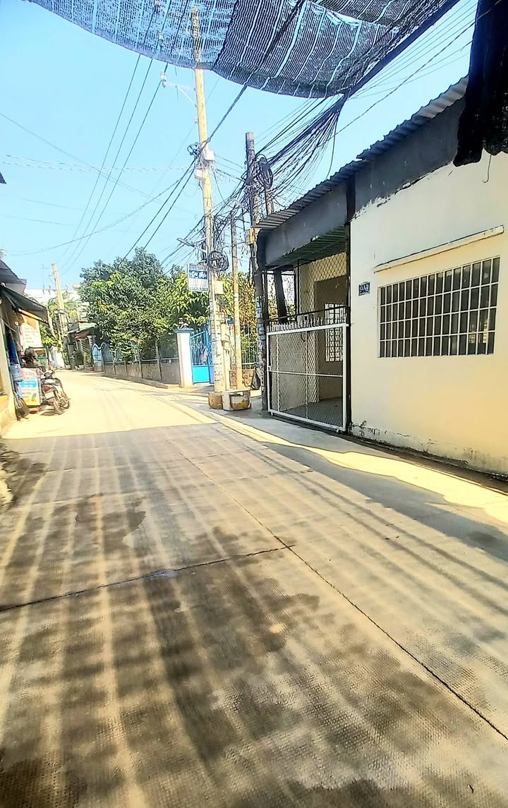 Nhà góc 3 mặt tiền Phường Trảng Dài 90m² giá 3,1 tỷ - Kinh doanh sầm uất!