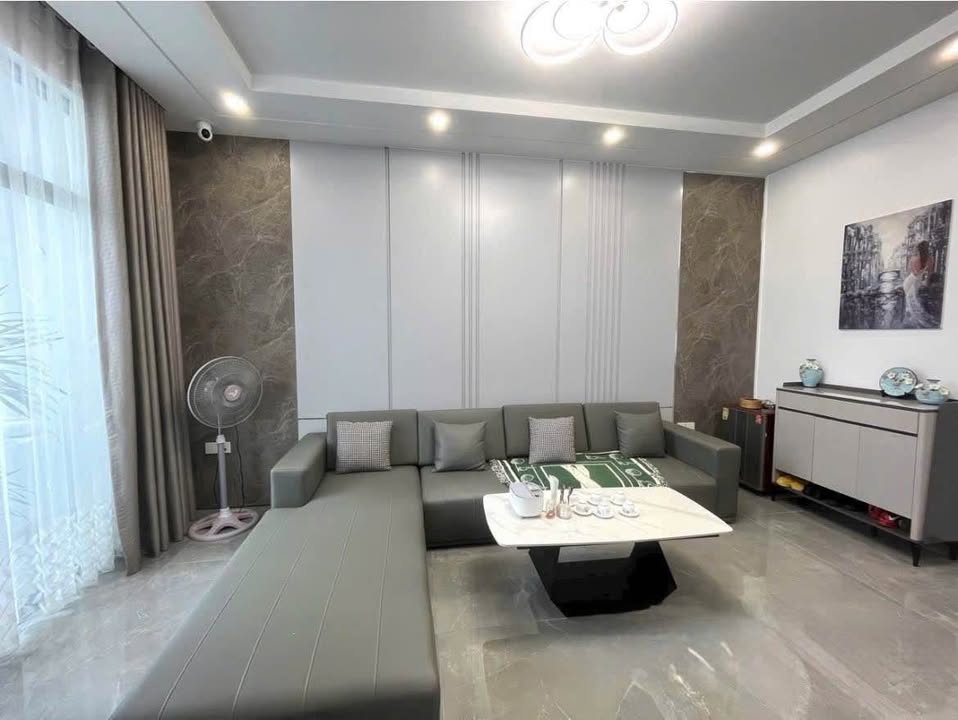Căn hộ Penhouse Vinhomes Marina 80m² giá 12 triệu - Sang trọng, tiện nghi đầy đủ!