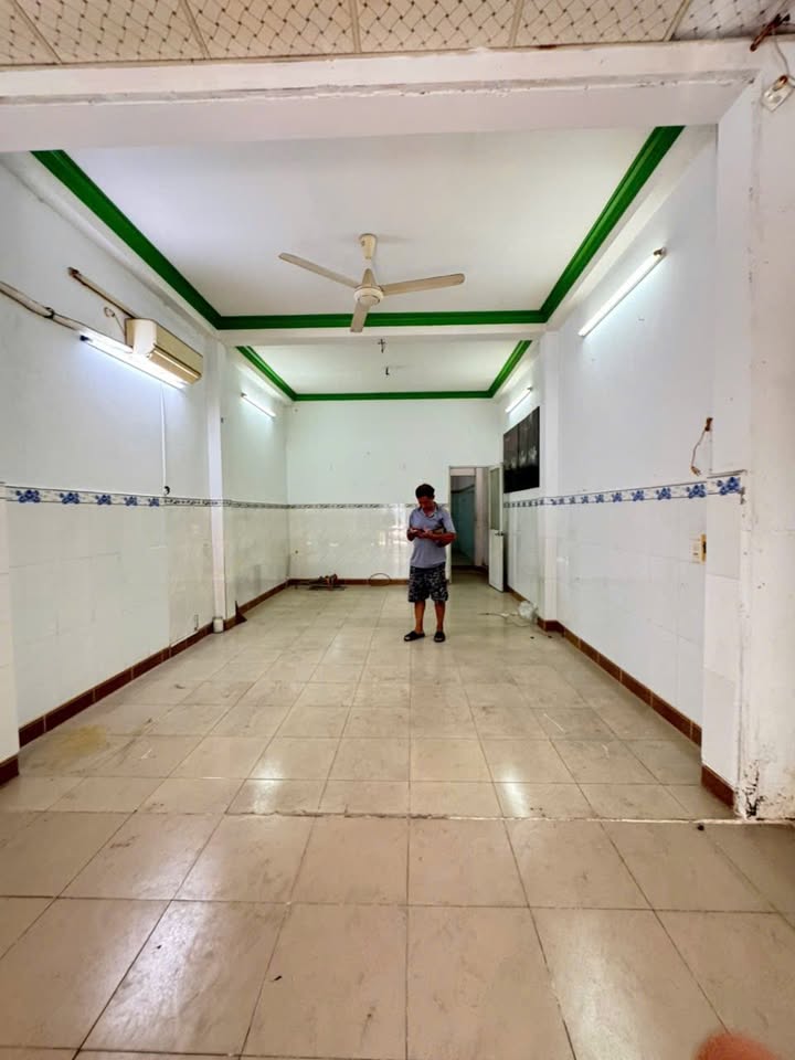 Nhà nguyên căn cho thuê hẻm Phan Huy Ích, Tân Bình 72m² giá 13 triệu - Sẵn sàng vào ở ngay!