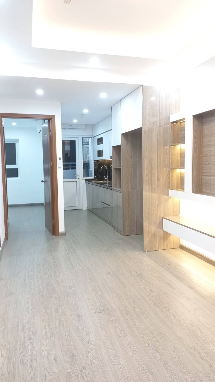 Căn hộ 30T Nam Trung Yên, Cầu Giấy 46m² giá 4,x tỷ - Nhà đẹp sẵn sàng ở ngay!