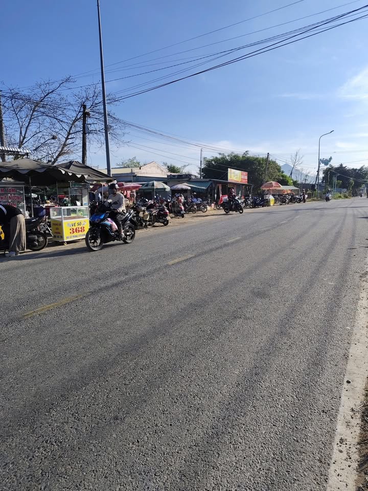 Đất thổ cư 374m² tại chợ Tầm Hưng, Ma Lâm, giá 2.3 tỷ - Đầu tư sinh lời ngay!