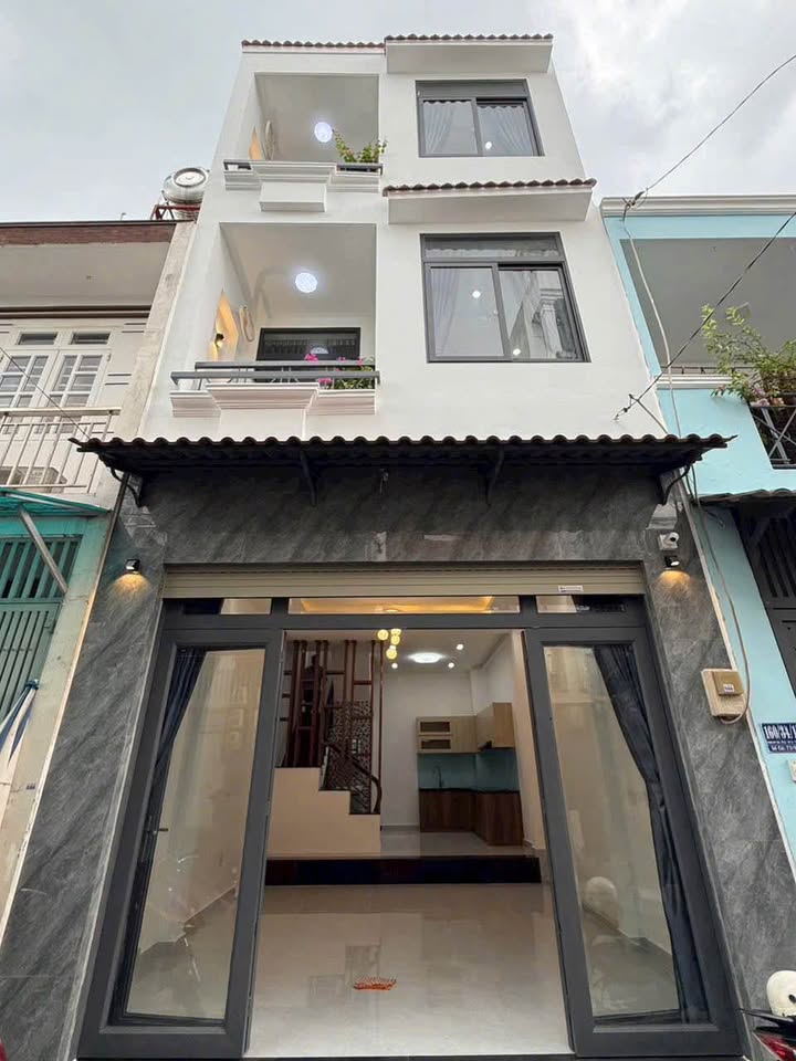 Nhà bán Quận Gò Vấp 40m² giá 5.95 tỷ - Hẻm 5m, an ninh, thoáng mát!