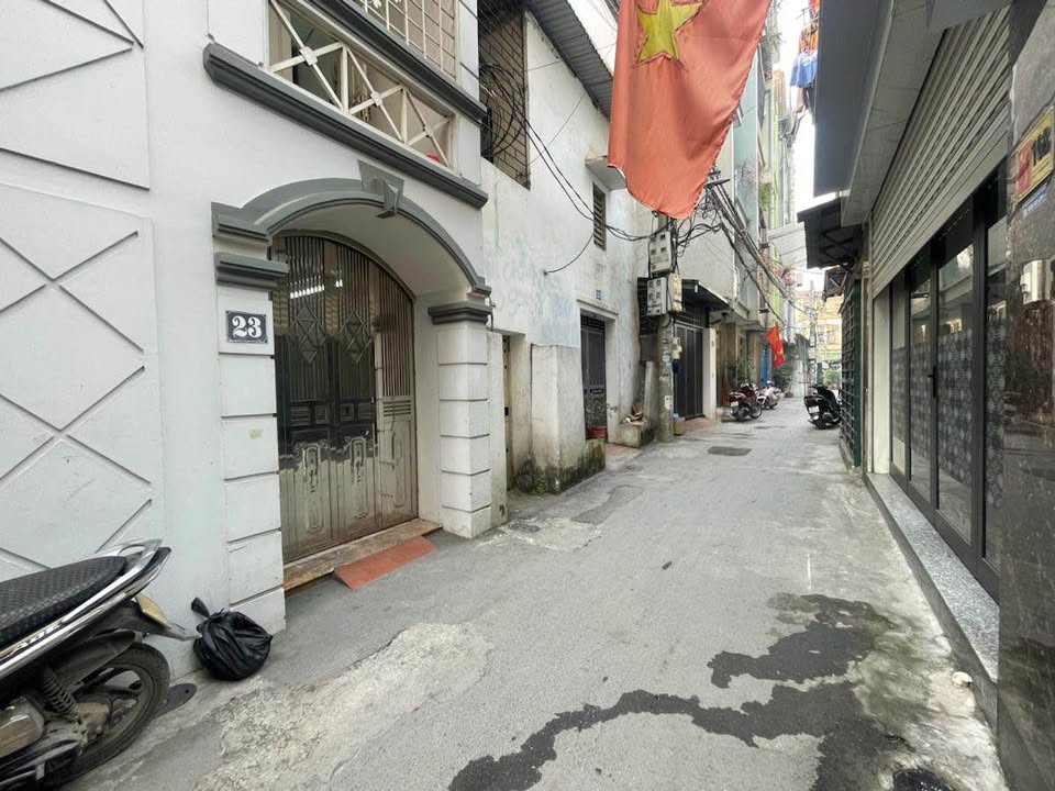 Nhà 2 tầng Phú Thượng, Tây Hồ 70m² giá 12.6 tỷ - Ô tô vào tận nhà!