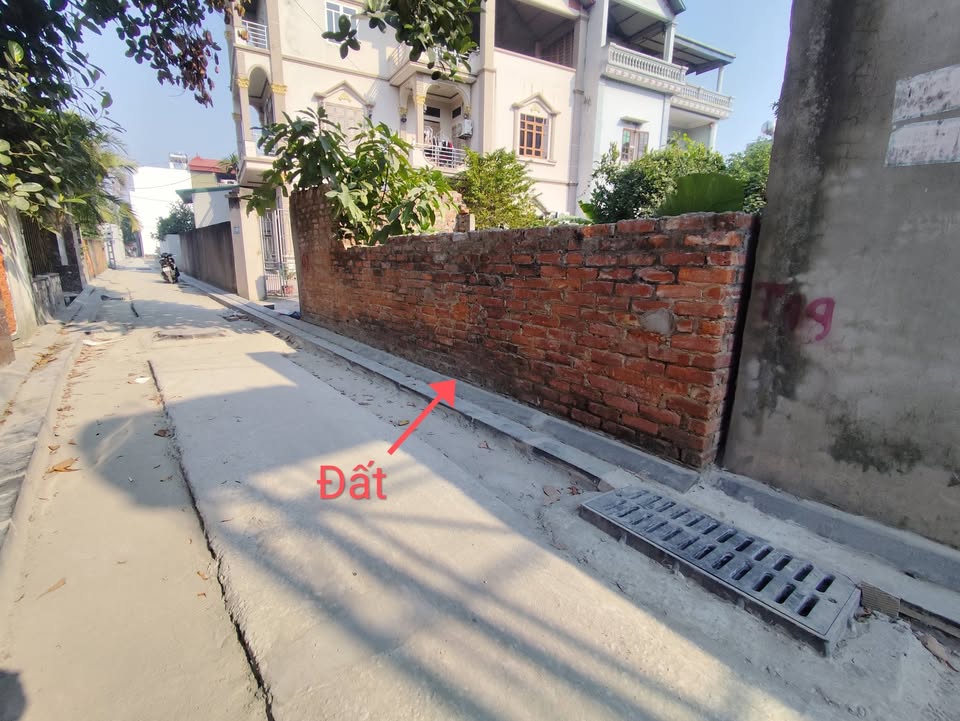 Đất nền Xóm Đường, Nguyên Khê 61.5m² - Đường ô tô 7 chỗ, vị trí thuận lợi!