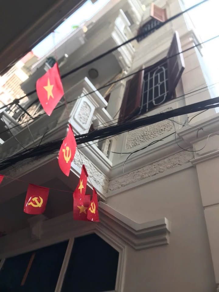 Townhouse Lạc Long Quân 50m² giá 15 tỷ - Không gian sống đẳng cấp