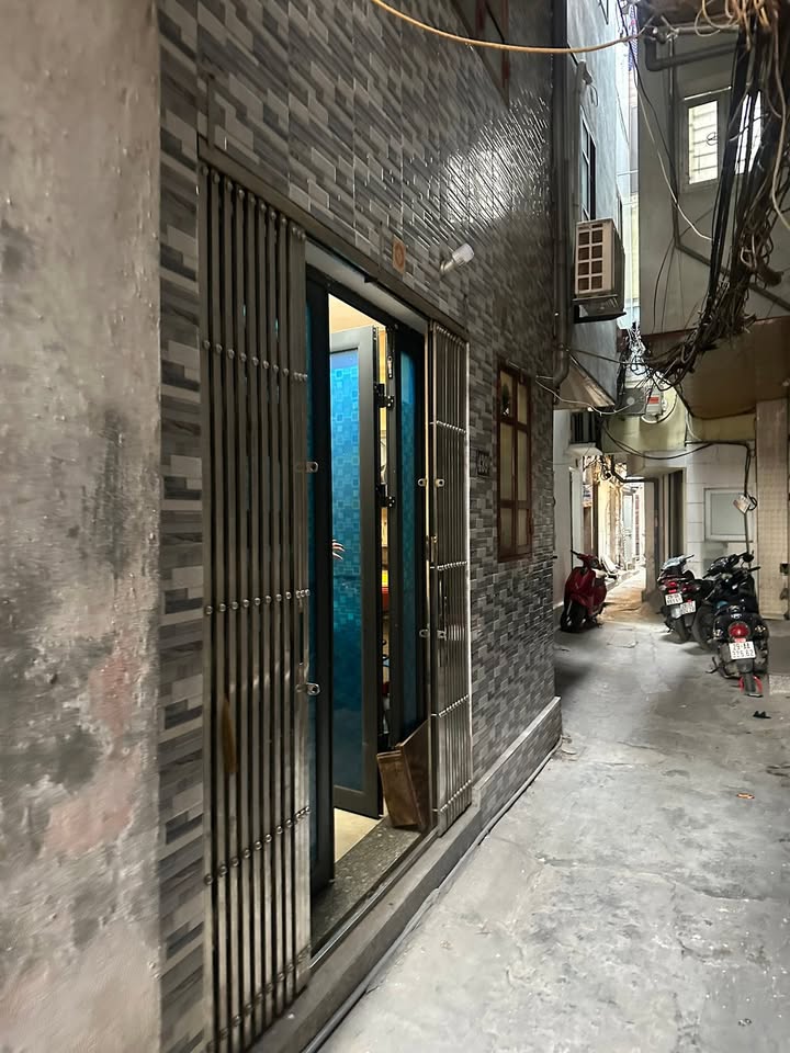 Nhà phố Bạch Đằng 25m² cho thuê giá 7 triệu - Ngõ rộng, gần ô tô!