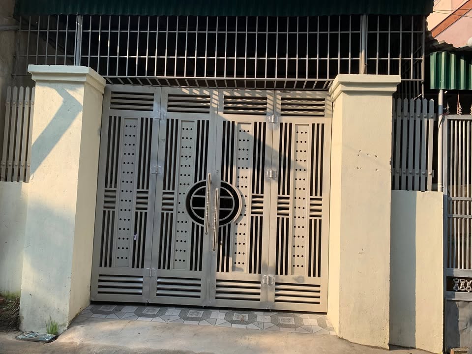 Nhà cho thuê 2 tầng Đoàn Nhữ Hài - Nội thất mới, tiện nghi