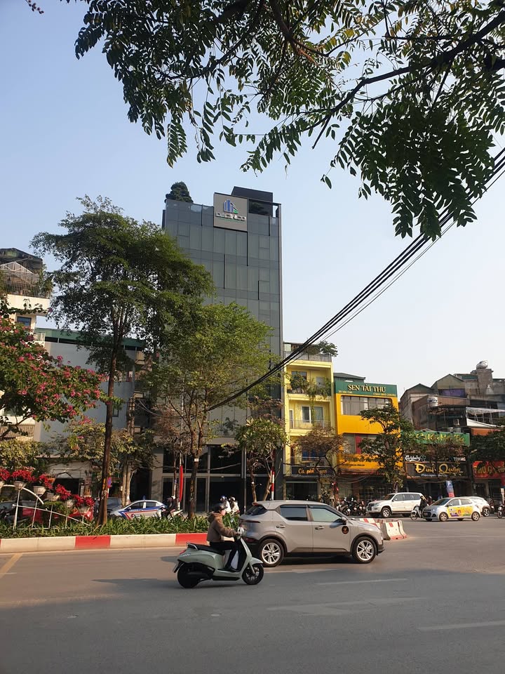 Mặt phố Văn Cao, Quận Ba Đình 80m² giá 79 tỷ - Kinh doanh đỉnh cao!