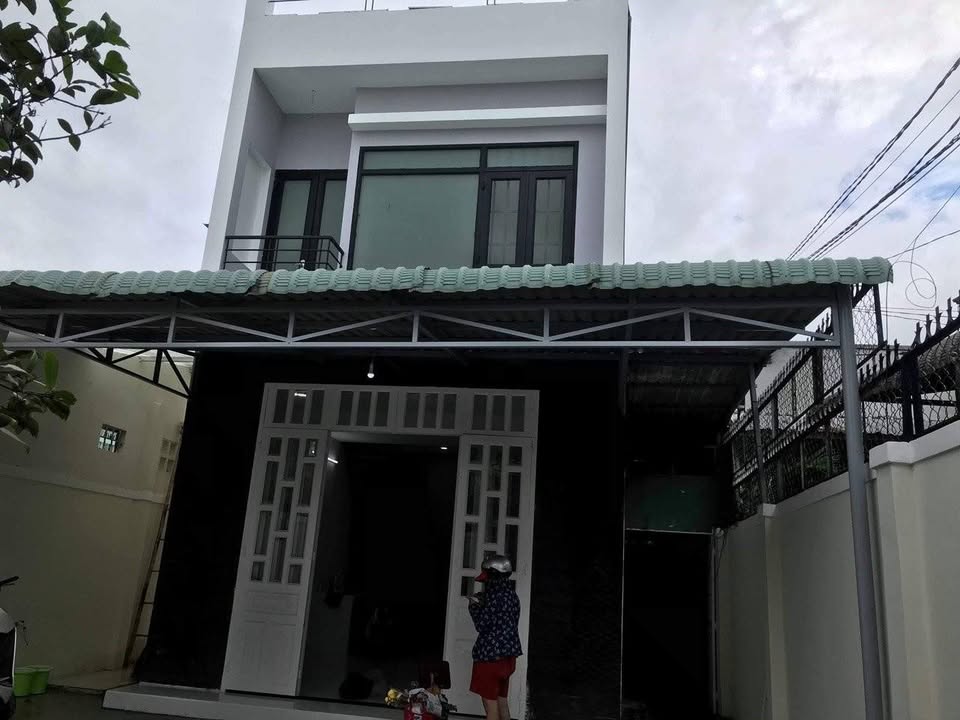 Nhà phố 1/ Võ Thị Sáu, Dĩ An 165m² giá 4.5 tỷ - Tiềm năng sinh lời cao!
