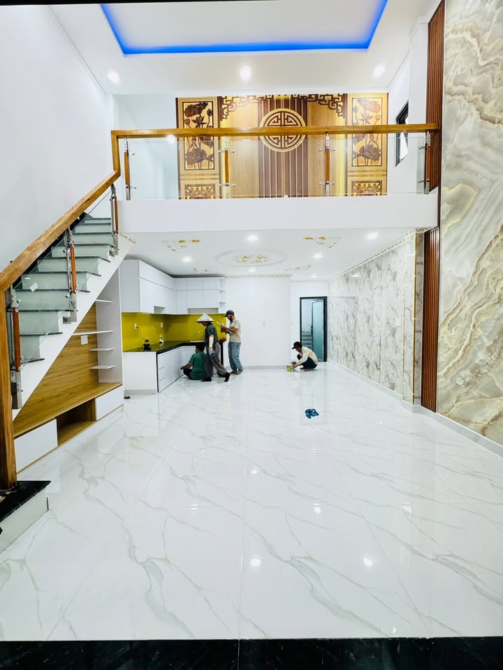 Nhà riêng Dĩ An 67m² giá 3.95 tỷ - Sổ hồng chính chủ, ô tô vào tận nhà!