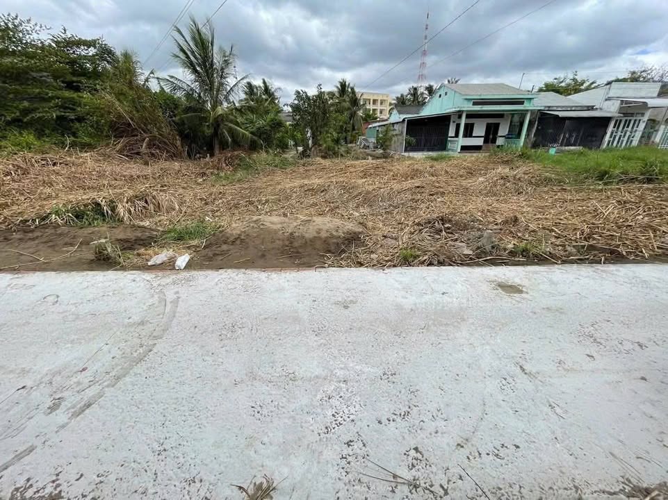 Đất thổ cư 326 Lê Hồng Phong 300m² giá 1.86 tỷ - Vị trí trung tâm, xây nhà trọ lý tưởng!