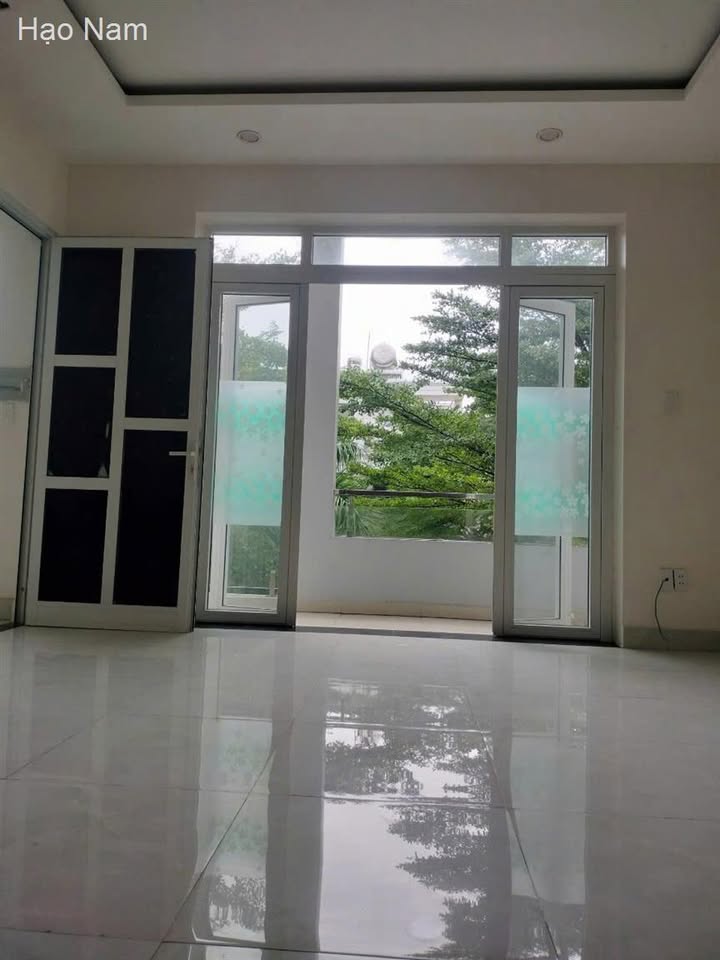 Nhà mặt tiền Hiệp Thành City Quận 12 90m² giá 16 triệu - Phù hợp ở và kinh doanh!