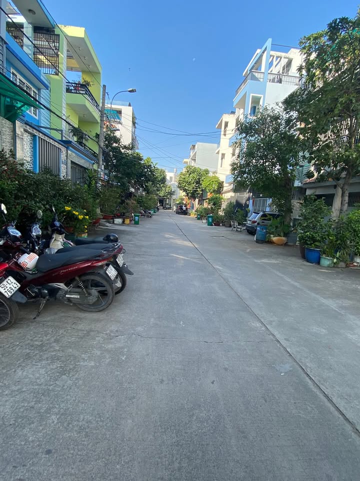 Nhà 2 tầng trung tâm An Lạc 64m² giá 6 tỷ - Sổ đẹp, hẻm rộng 12m!