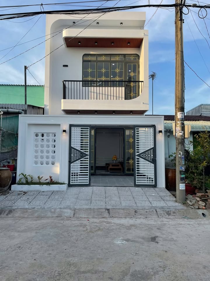 Nhà đẹp KDC Vượt Lũ, An Giang 80m² giá 1.88 tỷ - Tặng nội thất sang trọng!