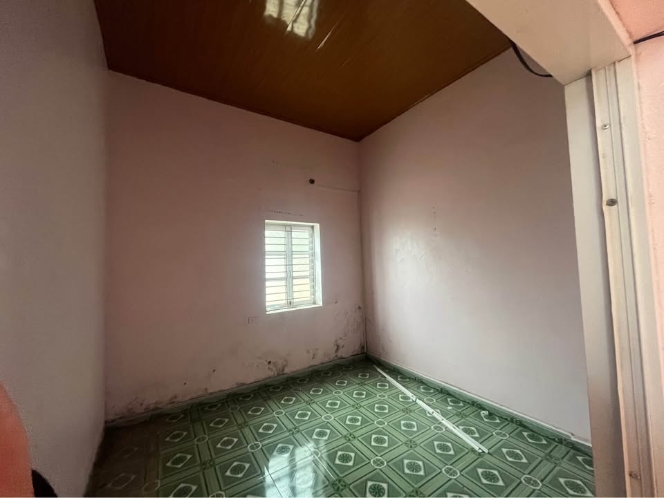 Nhà cấp 4 Ngọc Quyến, Hưng Đạo 211m² giá 1 tỷ - Ô tô đỗ cửa, vào ở ngay!