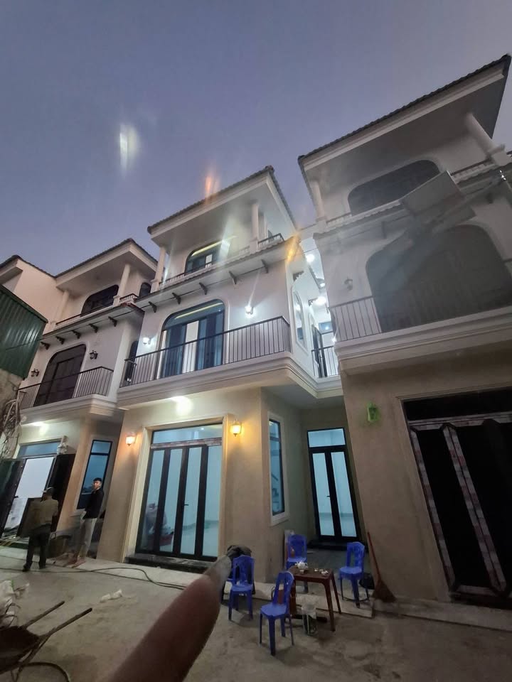 Nhà phố Trần Bình Trọng, 60m² giá 3.25 tỷ - Chính chủ bán, ô tô vào tận nhà!