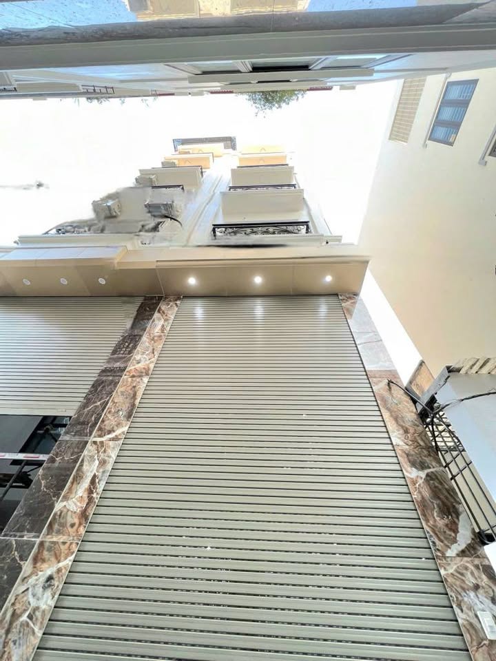 Nhà phố 7 tầng Nguyễn Xiển 40m² giá 8 tỷ - Đầu tư sinh lời ngay!