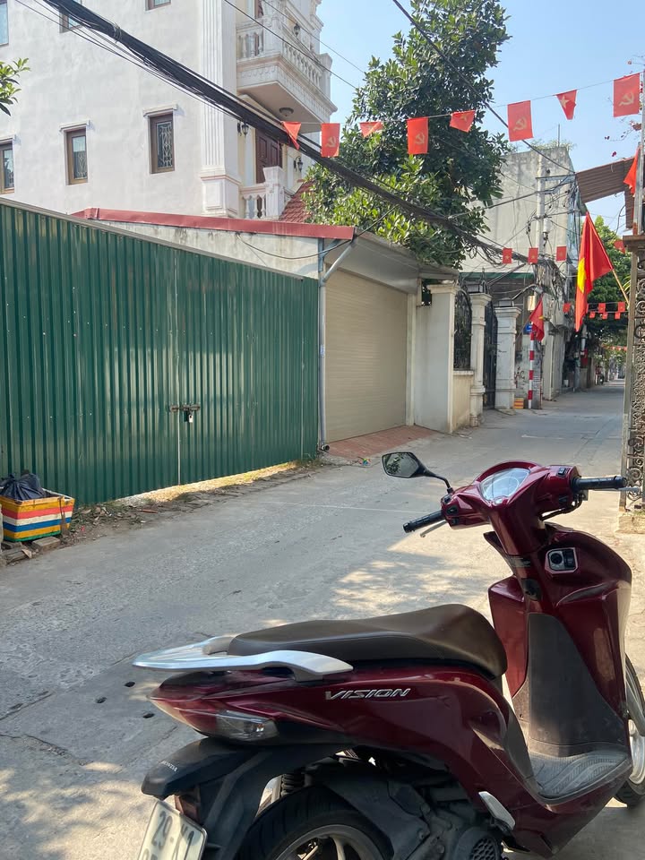 Đất Ngọc Thụy 500m² giá 1 tỷ - Mặt tiền rộng, kinh doanh thuận lợi!