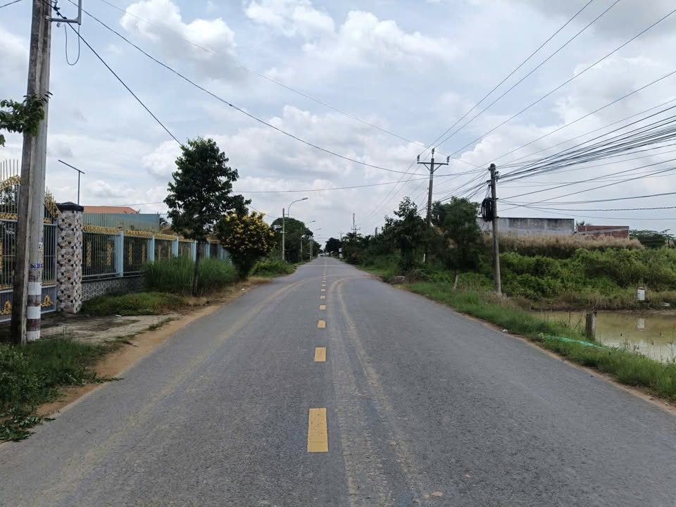 Đất nền mặt tiền Phước Tuy Cần Đước 15.603m² giá 110 tỷ - Tiềm năng phát triển lớn!