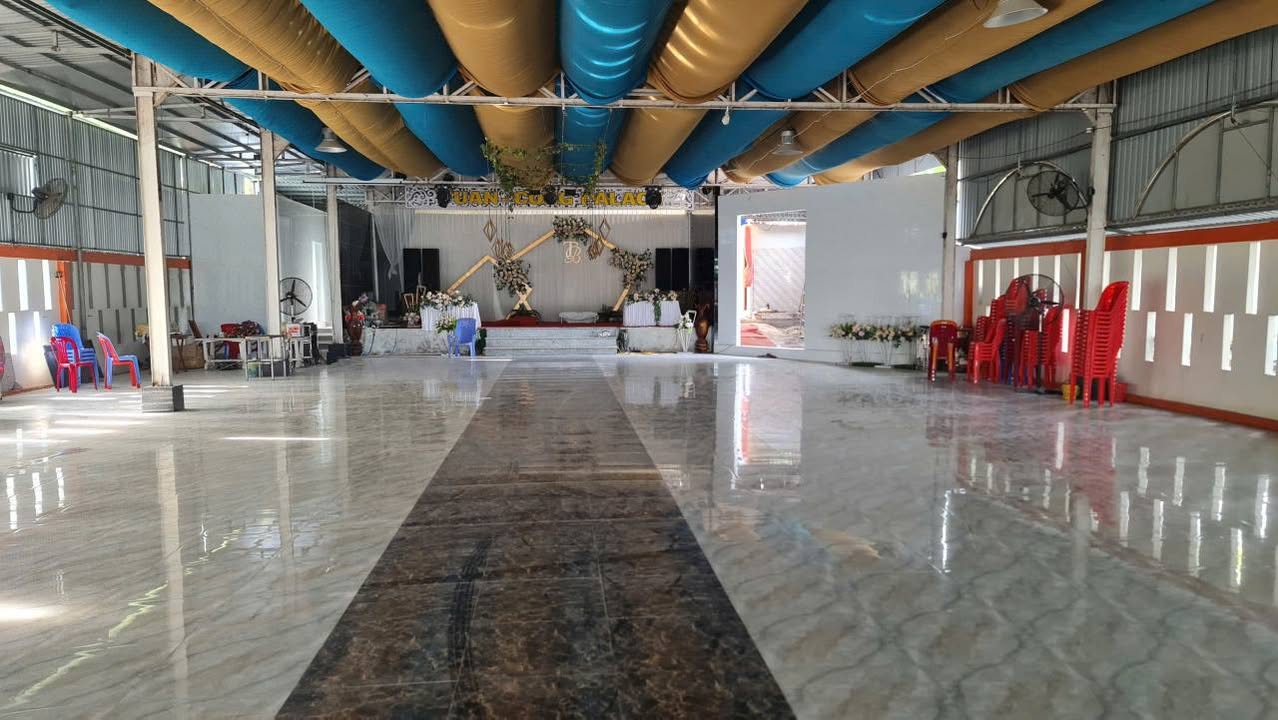 Bán nhà hàng tiệc cưới Chợ Mới, An Giang 1187m² - Mặt tiền trung tâm cực đẹp!
