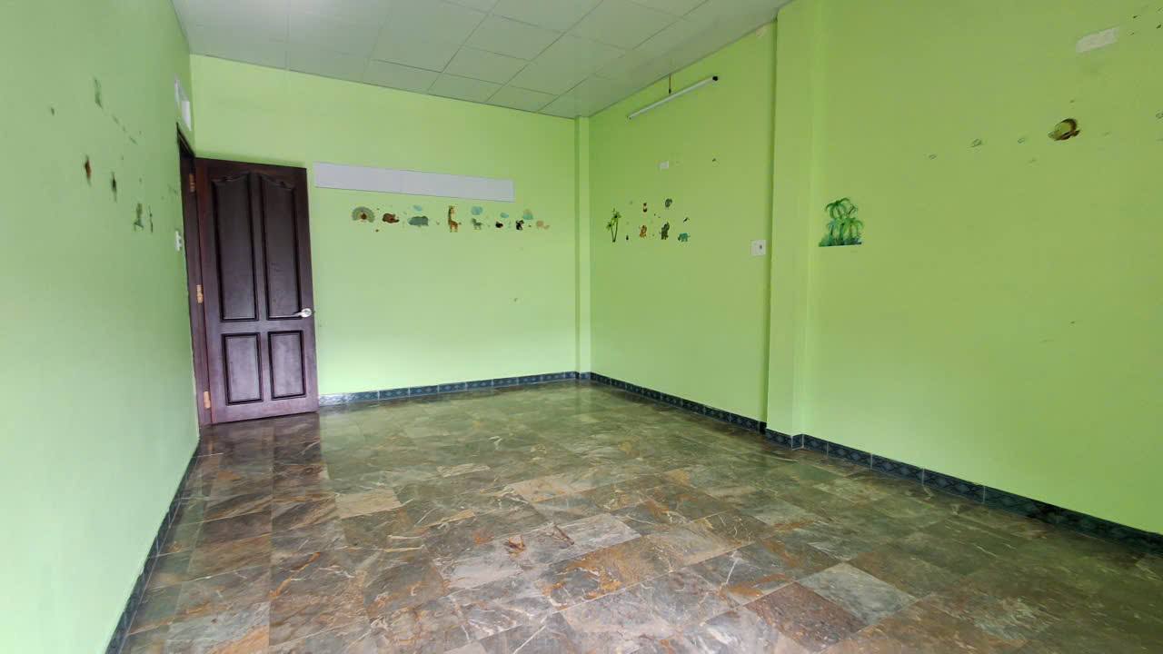 Nhà cho thuê gần biển Dã Tượng 4PN giá 10 triệu - Thích hợp ở hoặc làm văn phòng!