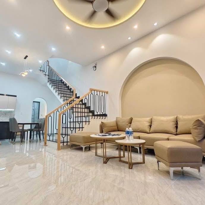 Nhà 5 Tầng Khu Tây Mỗ, Nam Từ Liêm 30m² giá nhỉnh 5 tỷ - Sổ đẹp, sẵn giao dịch ngay!