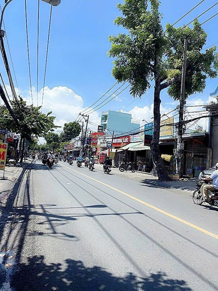 Mặt tiền kinh doanh 150m² tại Quận Bình Tân, giá 23.5 tỷ - Đầu tư sinh lời ngay!