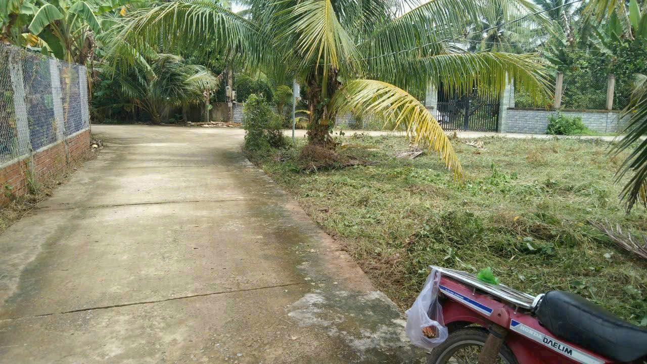 Đất nền 2 mặt tiền TTC, Châu Thành 400m² - Sổ hồng thổ cư, giá chỉ 950 triệu!