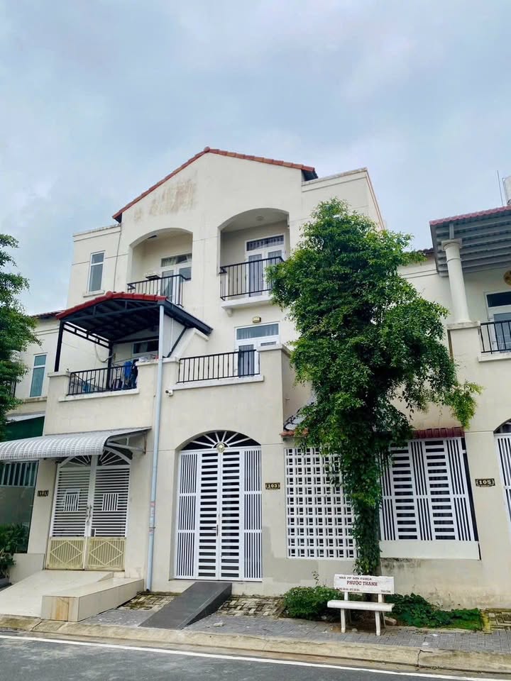 Nhà phố Tây Sông Hậu GĐ 1, 60m² giá 3.25 tỷ - Nhà mới bàn giao nội thất!