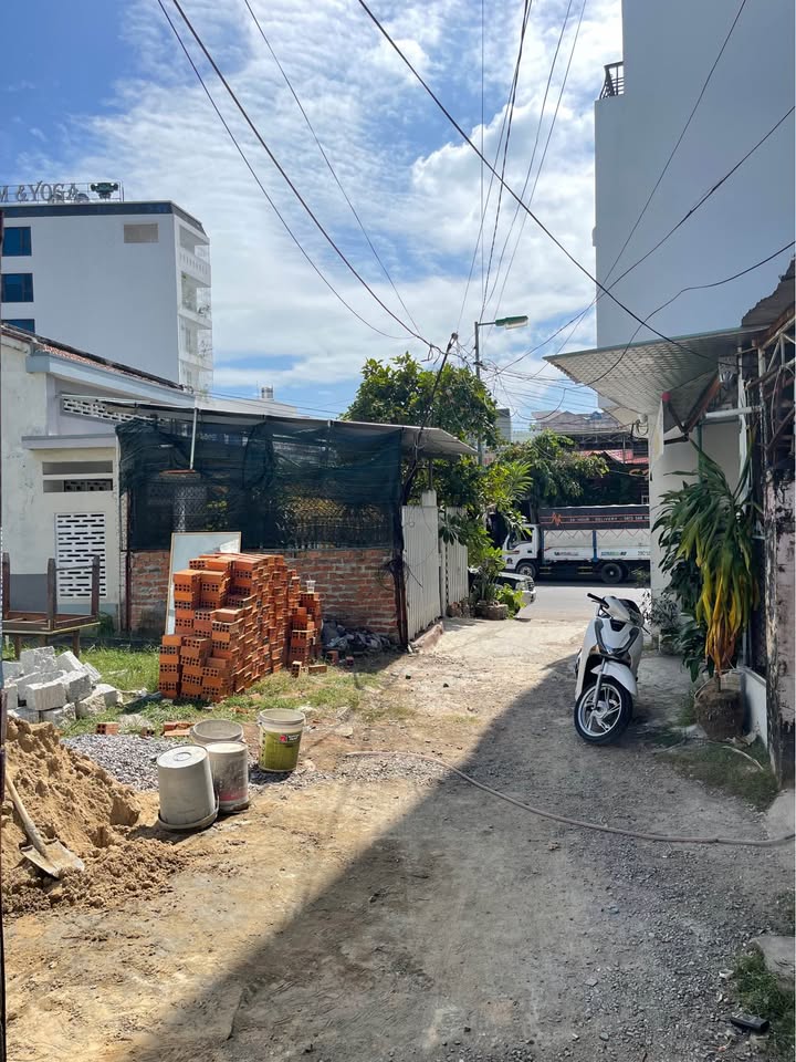 Lô đất thổ cư Vĩnh Phước Nha Trang 114m² giá 4 tỷ - Đường ô tô, gần bến xe!