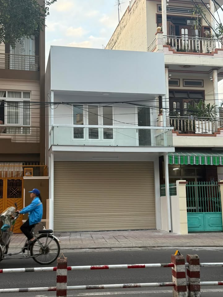 Nhà mặt tiền kinh doanh 2 tầng đường Nguyễn Thị Minh Khai 117m² giá 21.186 tỷ - Đầu tư sinh lời ngay!