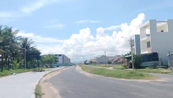 Đất nền Phú Đông 200m² giá 12 tỷ - Cơ hội đầu tư tuyệt vời đối diện biển!