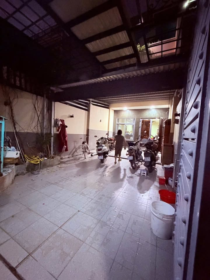 Nhà mặt tiền Kênh Thạnh Lộc 31, Quận 12, 100m² giá 6.98 tỷ - Kinh doanh sinh lời ngay!