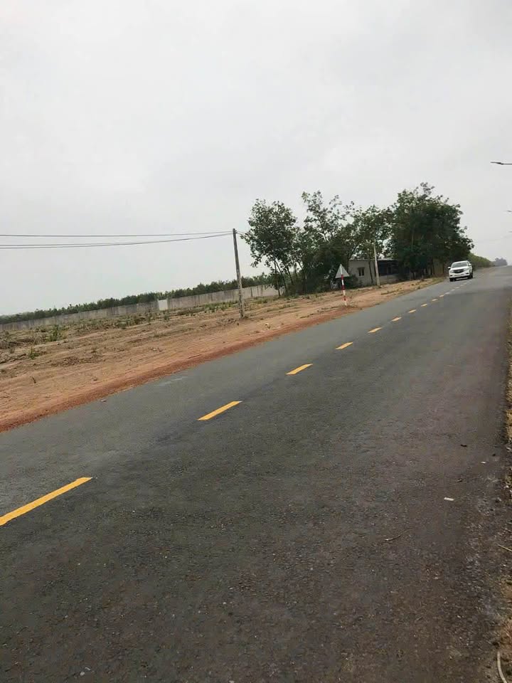 Đất nền mặt tiền đường DT746, Xã Hiếu Liêm, 1034m² giá 2.7 tỷ - Cơ hội đầu tư hấp dẫn!