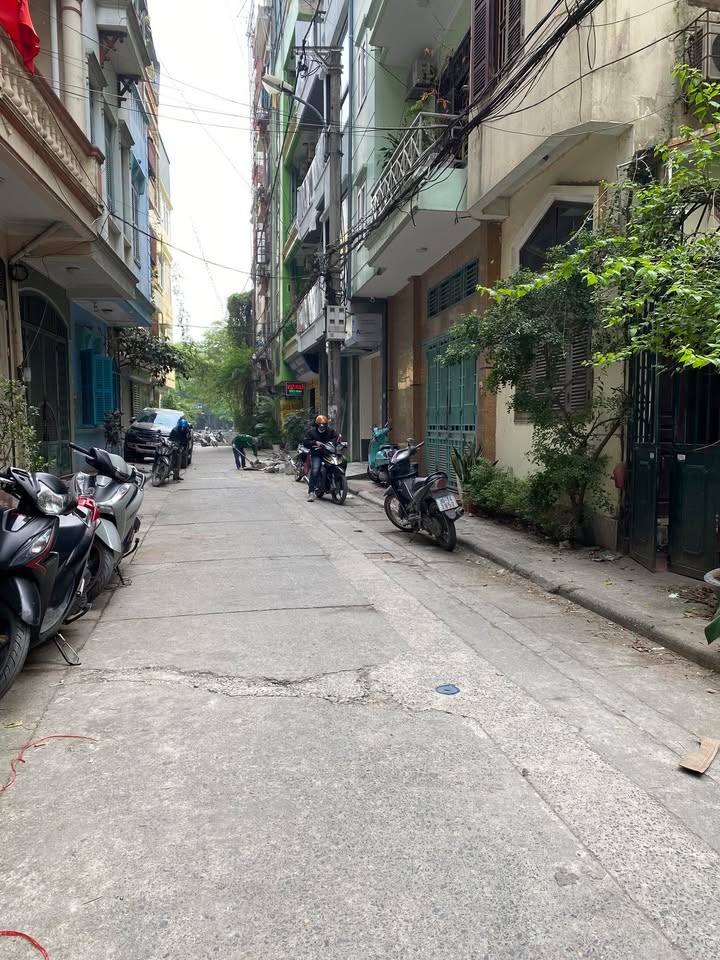 Nhà mặt ngõ Trương Định 57m² giá thỏa thuận - Thiết kế hiện đại, full nội thất!